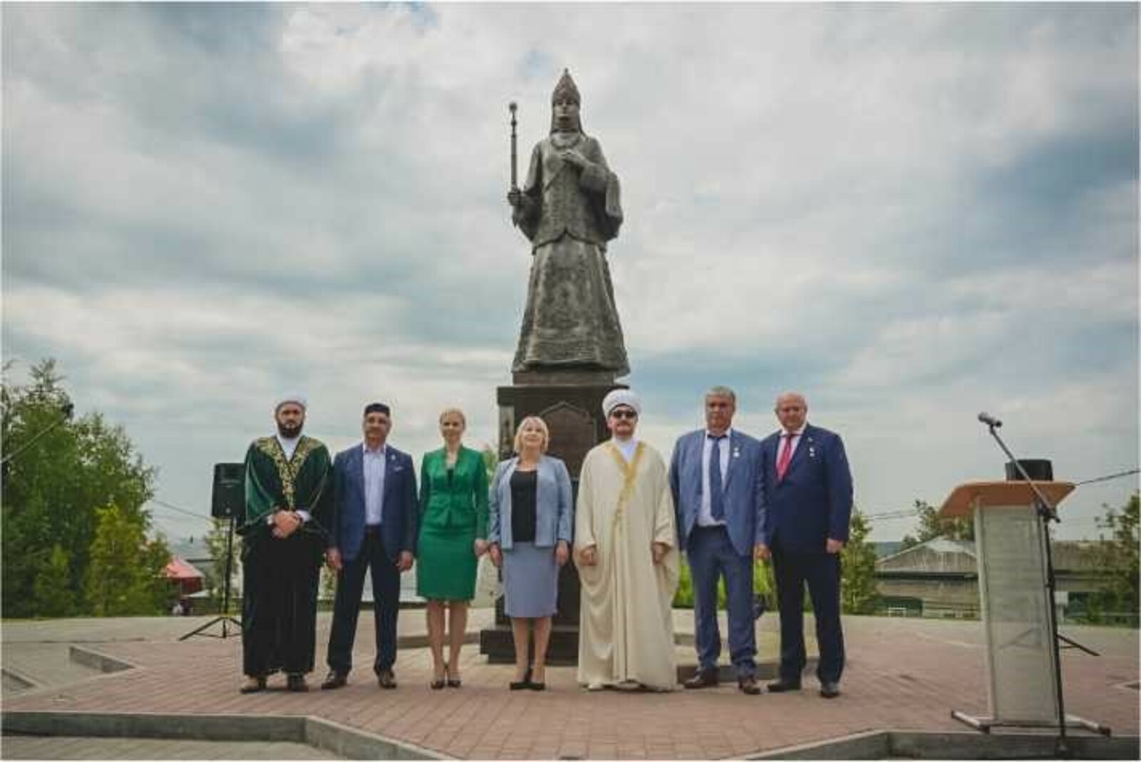 Фото издания «Бизнес-online» Памятник царице Сююмбике в г.Касимове