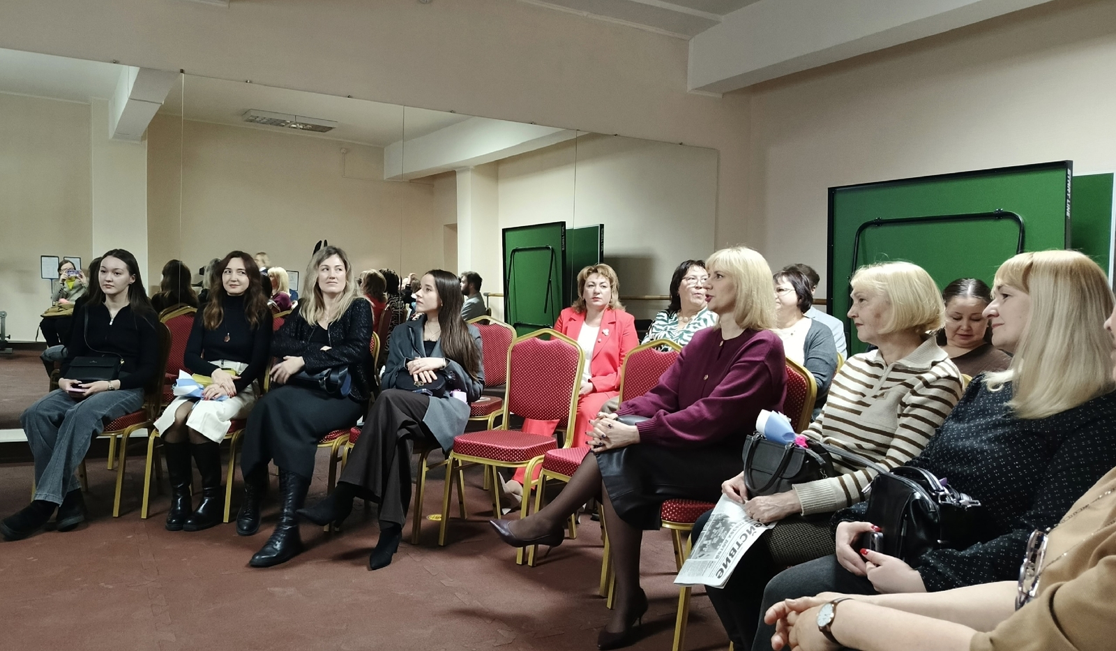 Елена ЛУНОВСКАЯ