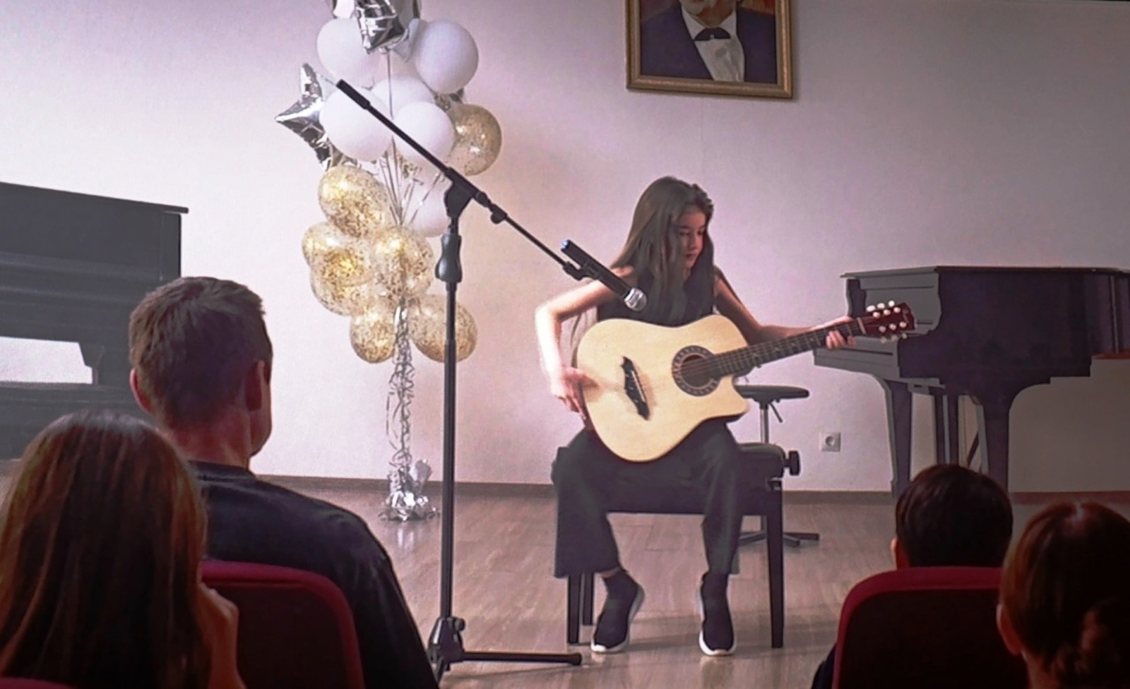 Галарина Ефремова  Кадр из фильма Карины Исламовой «Подарок на память»