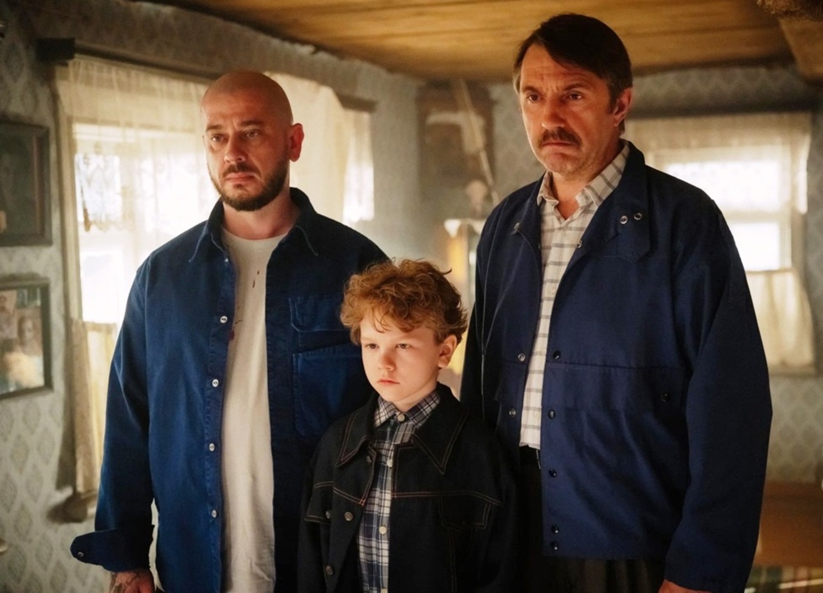 Кадр из фильма «Батя 2. Дед» (2025). Комедия. Реж.: Илья Учитель