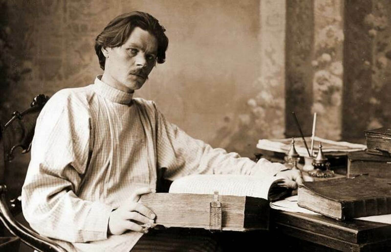 Максим Горький (1868-1936) — русский советский писатель, классик русской литературы, поэт, прозаик, драматург, журналист, общественный деятель и публицист.