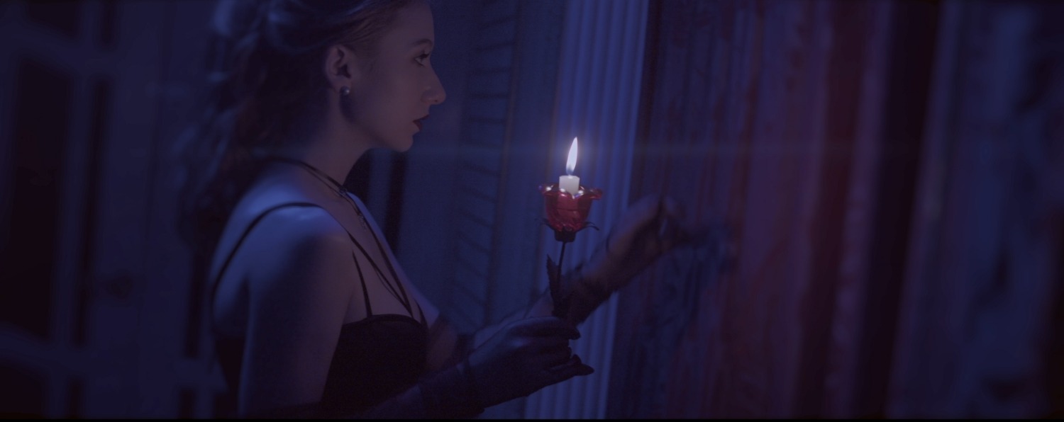 Кадры из фильма "Туда, где горят фонари", реж. Анастасия Тински