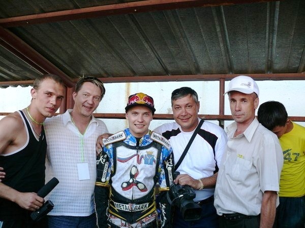 Из архива С.В. Алешковича  Команда программы «Большой спидвей». После заездов