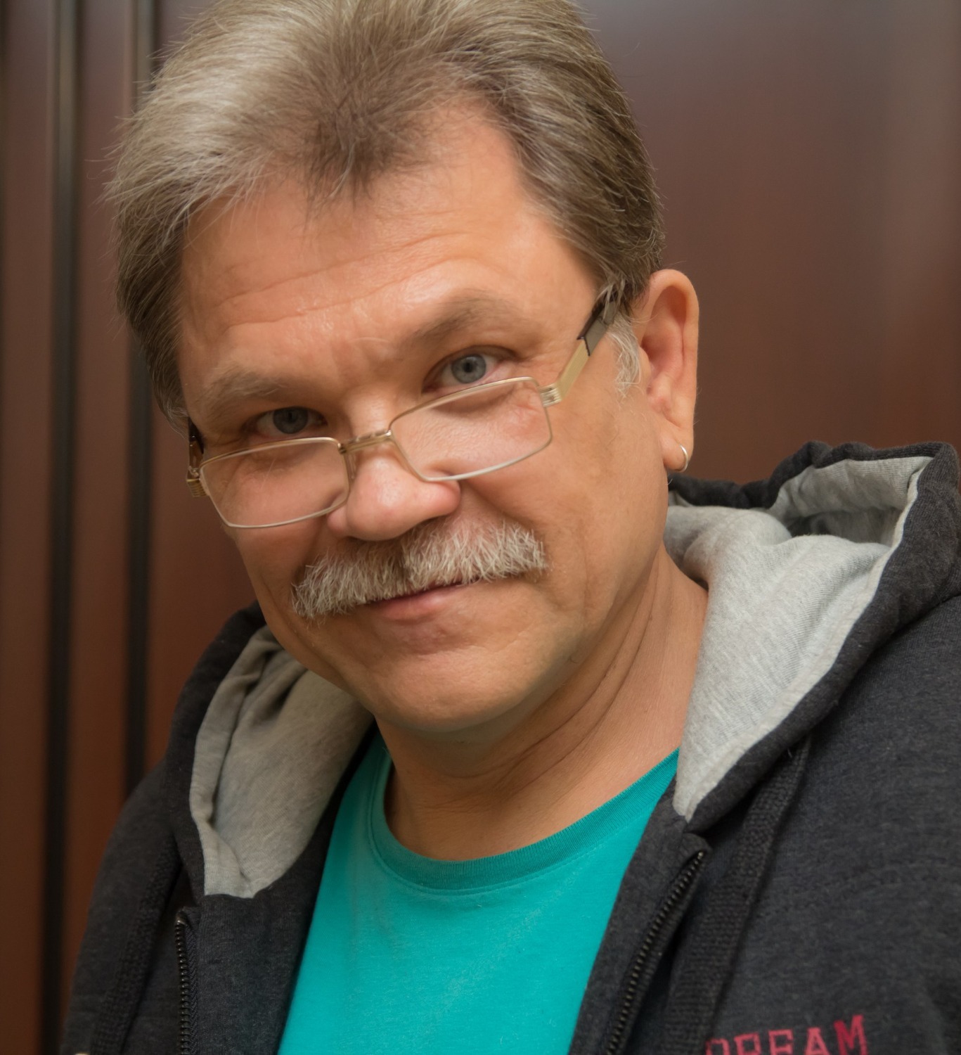 Сергей Пронин - музыкант, режиссёр, продюсер. Долгое время был директором и главным редактором АТМ и АТМ-TV. Стоял у истоков создания и развития телевидения в городе Салавате.