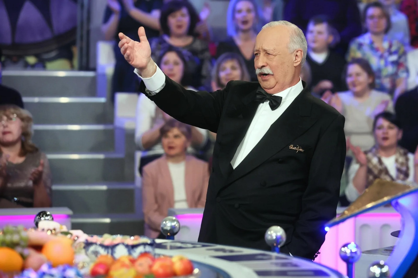 Фрагмент телепередачи "Поле чудес"